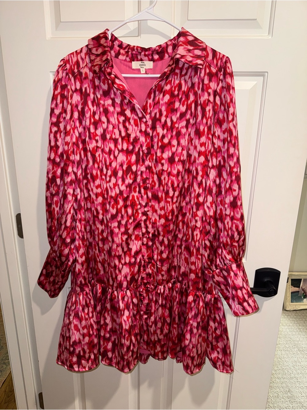 entro Pink and Red Printed Button-Front Ruffle Hem Dress Large